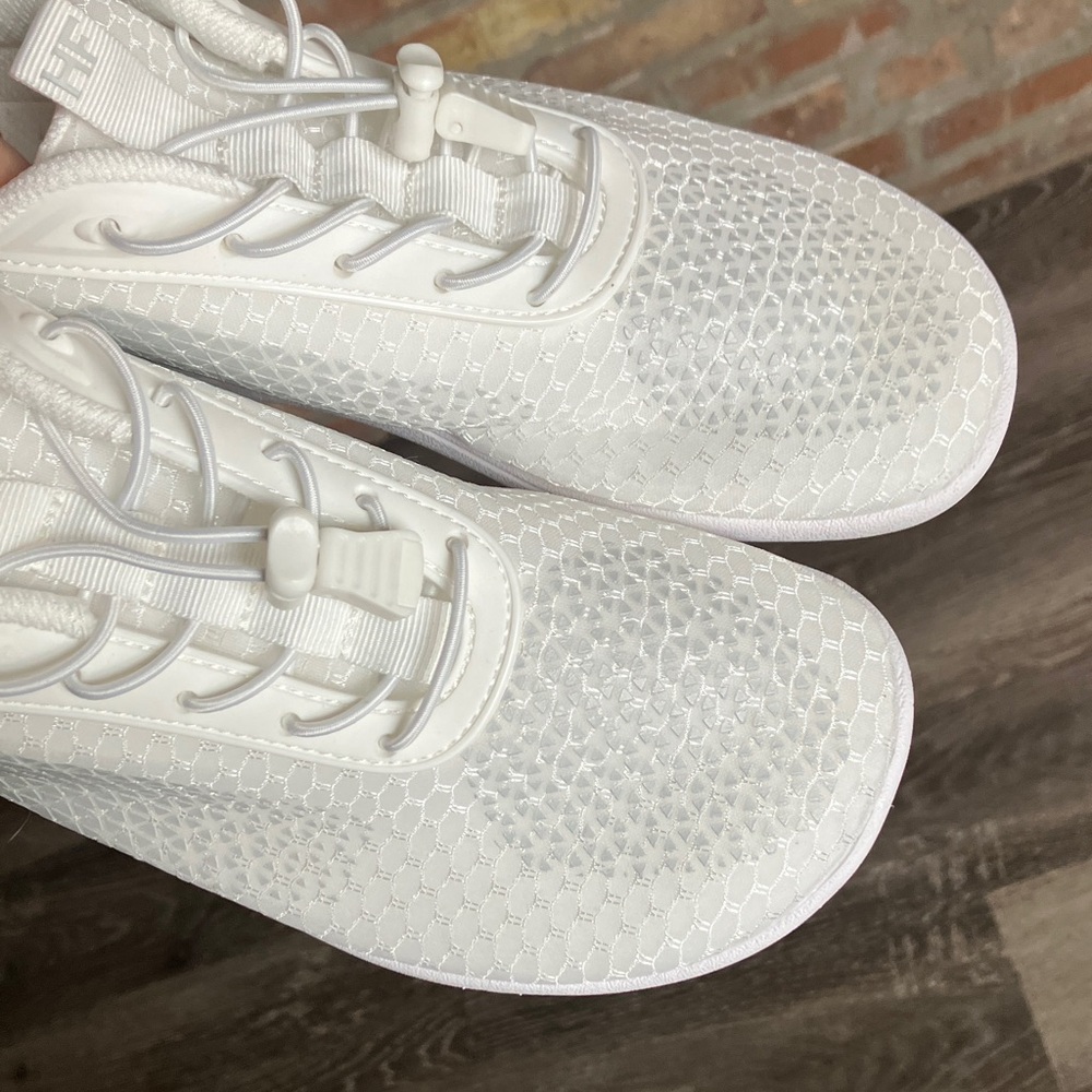 Women’s Athletic Walking Sneakers - White - Picture 9 of 16